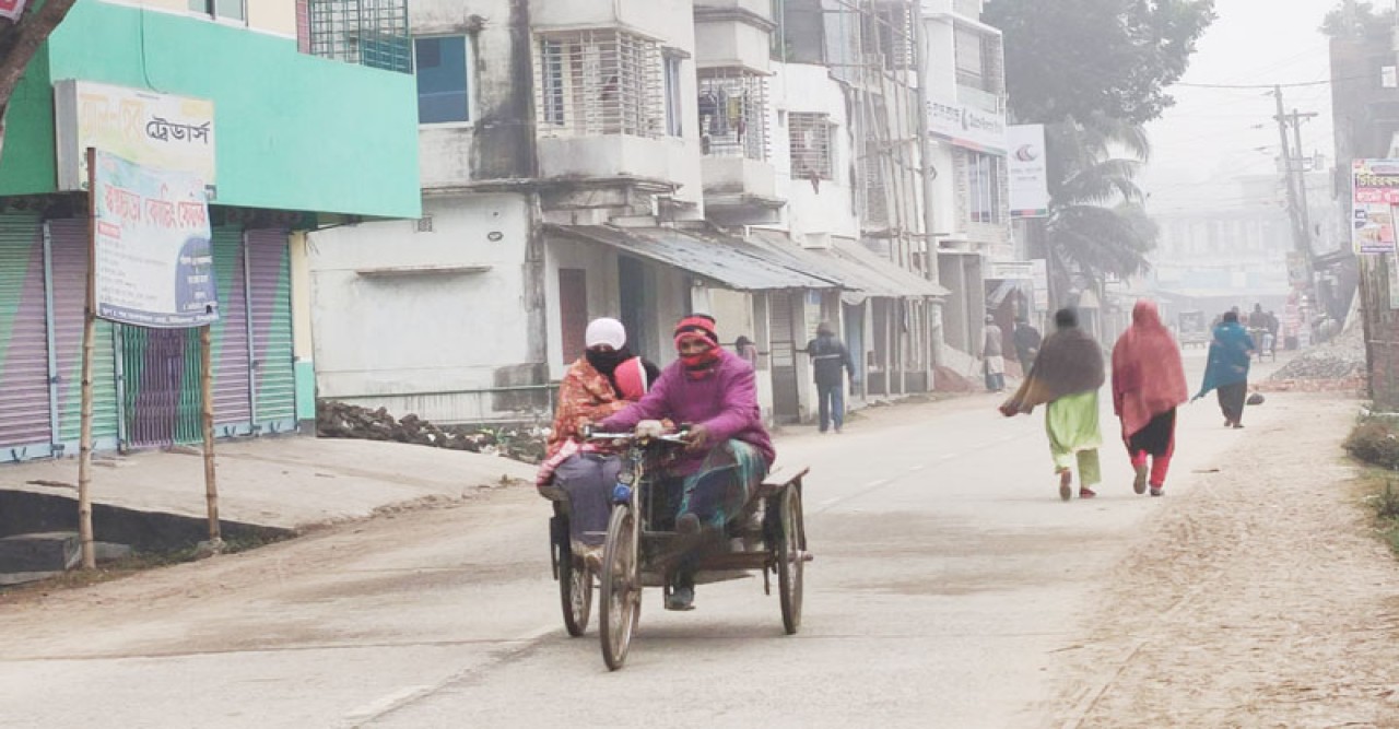 সাত দিন ধরে দেখা মিলছে না সূর্যের
