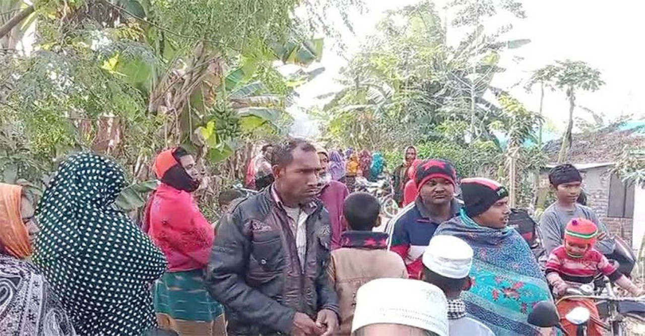 বাবা-মায়ের দ্বন্দ্বে প্রাণ গেল সন্তানের