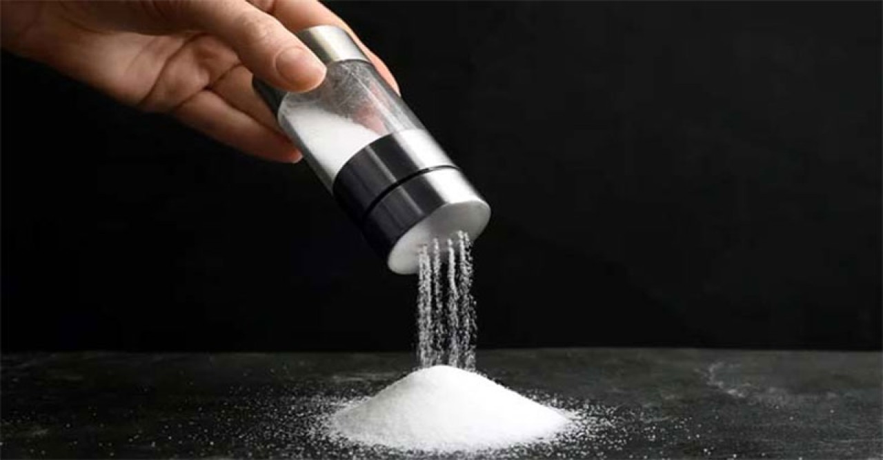 অতিরিক্ত লবণ খাওয়া নানাবিধ ক্ষতির কারণ