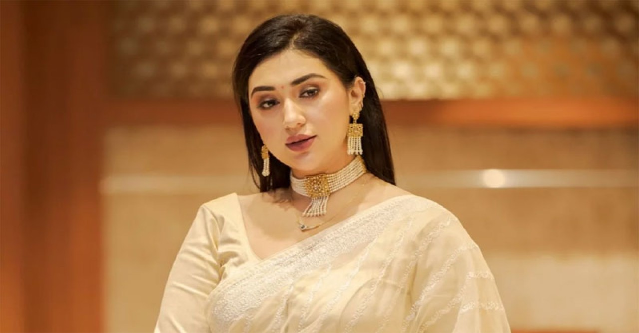 ‘ছায়াবৃক্ষ’ ও ‘ট্র্যাপ’ নিয়ে আসছেন অপু