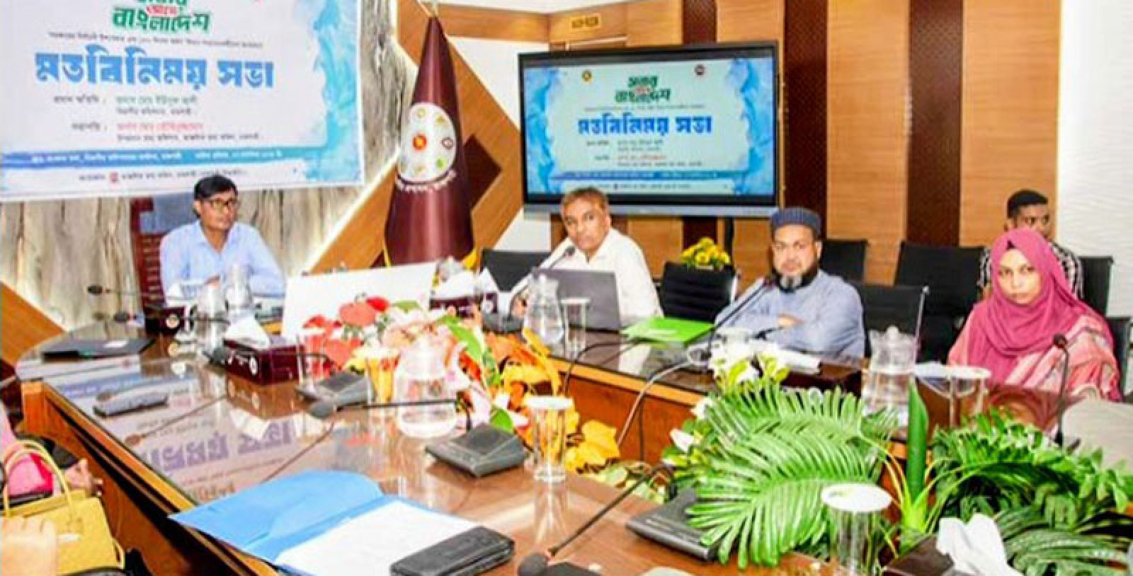 গণমাধ্যমের বস্তুনিষ্ঠ ভূমিকা রাষ্ট্রকে সঠিক দিশা দেখায়- বিভাগীয় কমিশনার