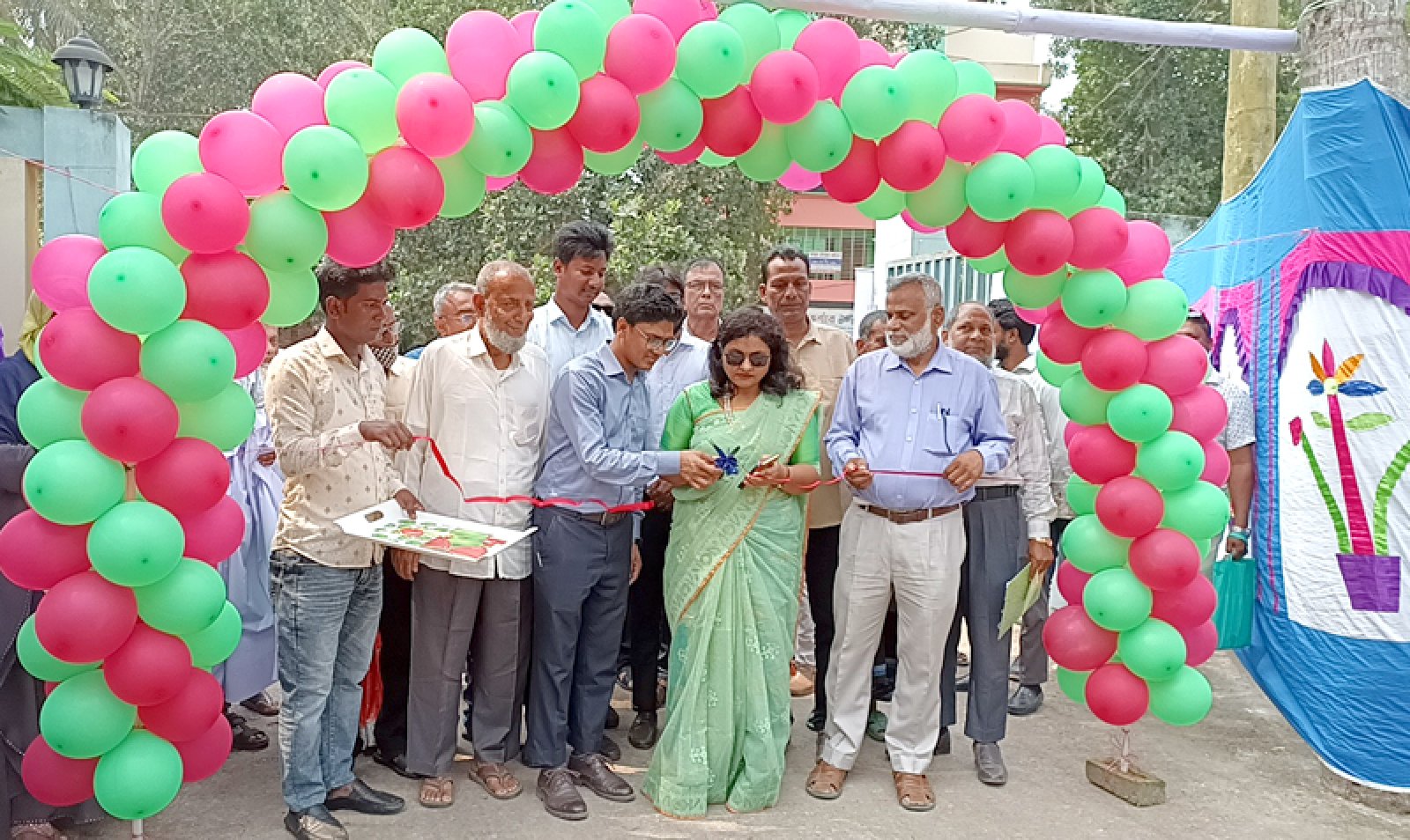 বদলগাছীতে ভূমিসেবা মেলা ও সপ্তাহের উদ্বোধন