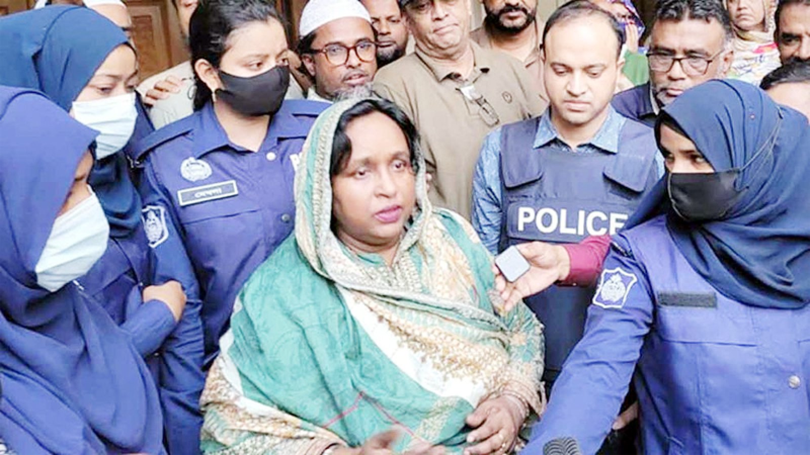 ৫ মামলায় জামিন পেলেন সাবেক মেয়র আইভী