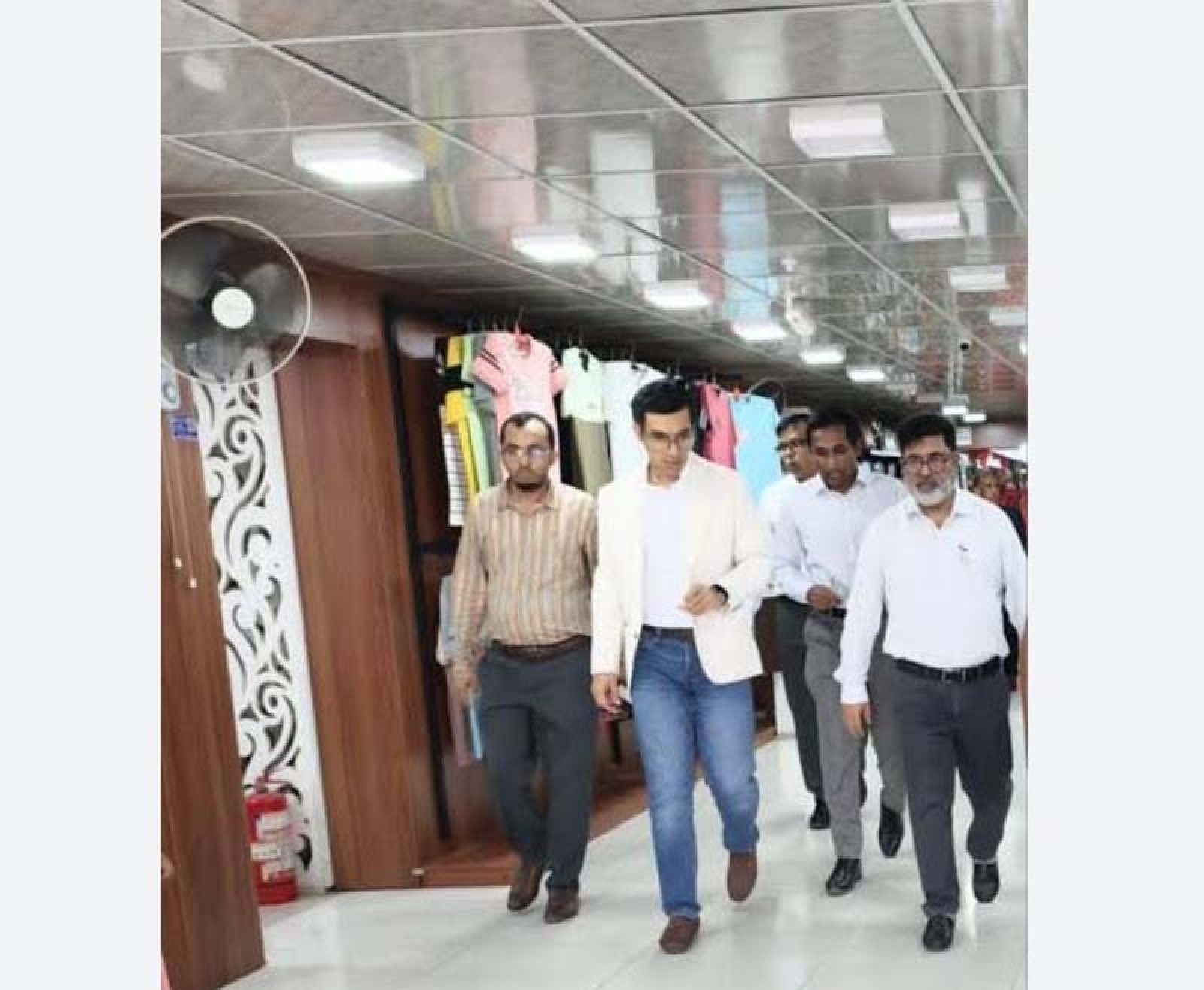 রাজশাহীর সিল্ক শিল্পে বিনিয়োগের সম্ভাবনা খতিয়ে দেখলেন বিডার চেয়ারম্যান