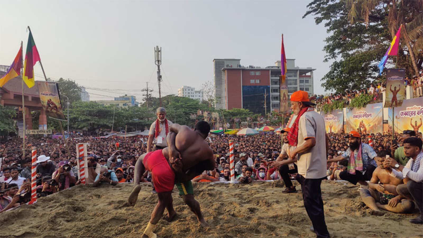 জব্বারের বলীখেলায় আবারও চ্যাম্পিয়ন বাঘা শরীফ