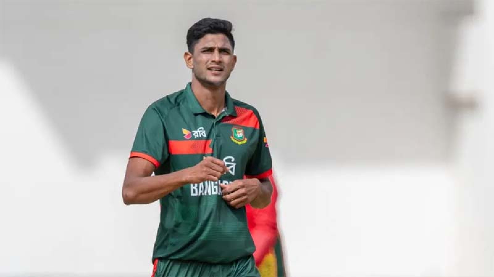 ওয়ানডে ইতিহাসে সেরা বোলিংয়ের নতুন রেকর্ডও গড়লেন নাহিদ রানা