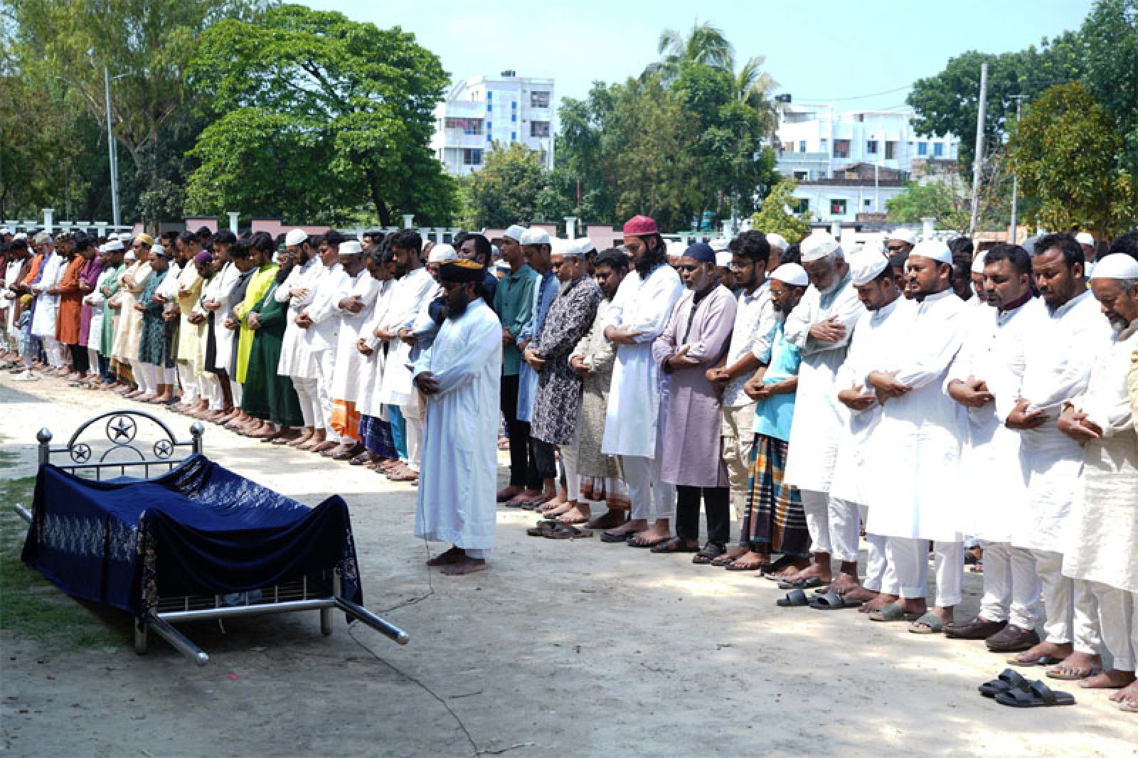 মনিরুজ্জামান টুটুলের জানাযা নামাজ অনুষ্ঠিত