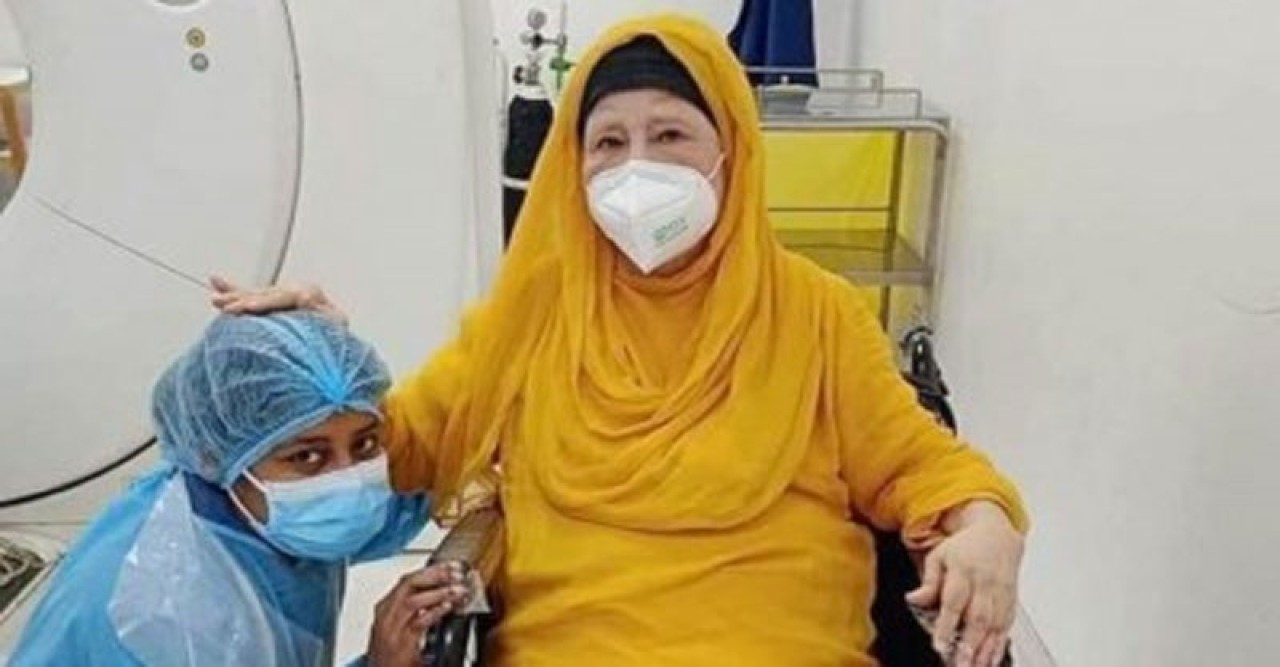 বিকেলে বাসায় ফিরবেন খালেদা জিয়া
