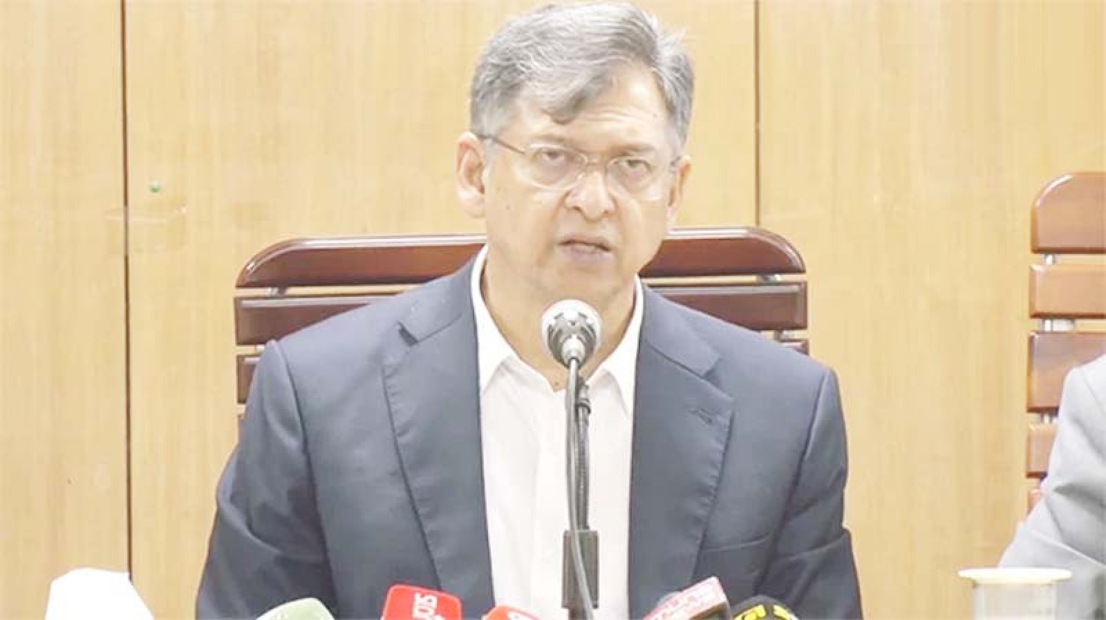 পুলিশের পুরো টিম যেন একসঙ্গে চা খেতে বা বিশ্রামে না যায় : স্বরাষ্ট্রমন্ত্রী