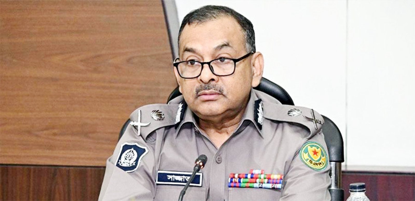 দায়িত্ব থেকে অব্যাহতি চাইলেন ডিএমপি কমিশনার
