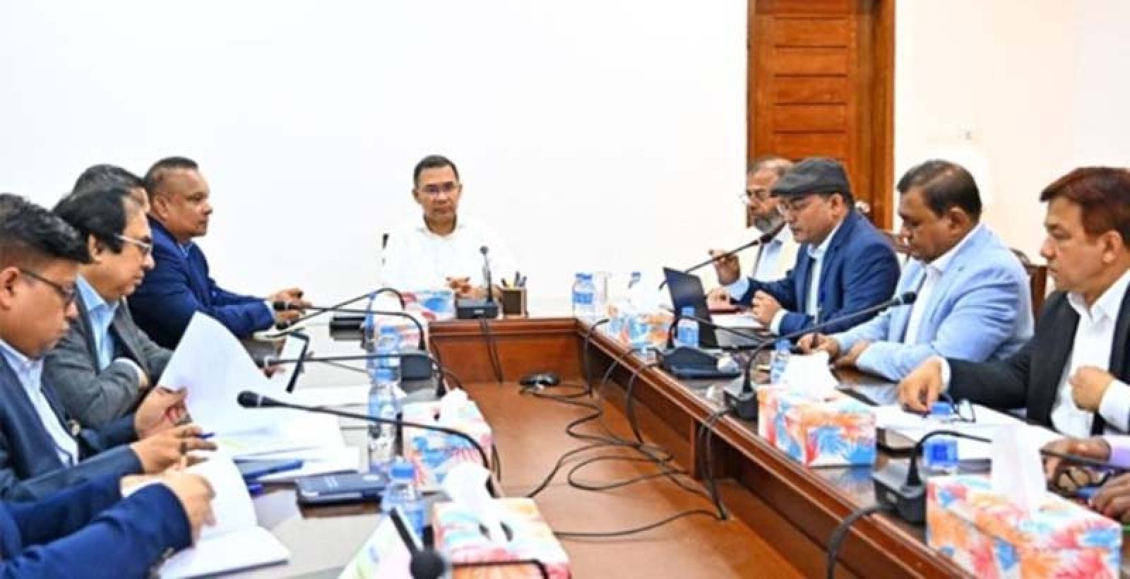 কার্বন নিঃসরণ কমিয়ে কার্বন ক্রেডিট বাড়াতে সংশ্লিষ্টদের সঙ্গে প্রধানমন্ত্রীর বৈঠক