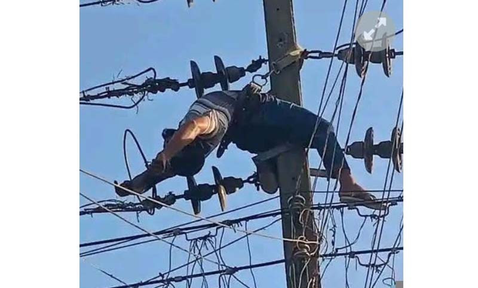 দেশে বিদ্যুৎস্পৃষ্টে মৃত্যুর সংখ্যা বাড়ছে: সতর্কতার বিকল্প নেই