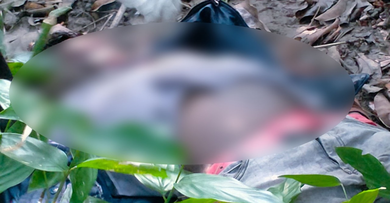 নিখোঁজে ৪ দিন পর অটোচালকের মরদেহ মিলল বাগানে
