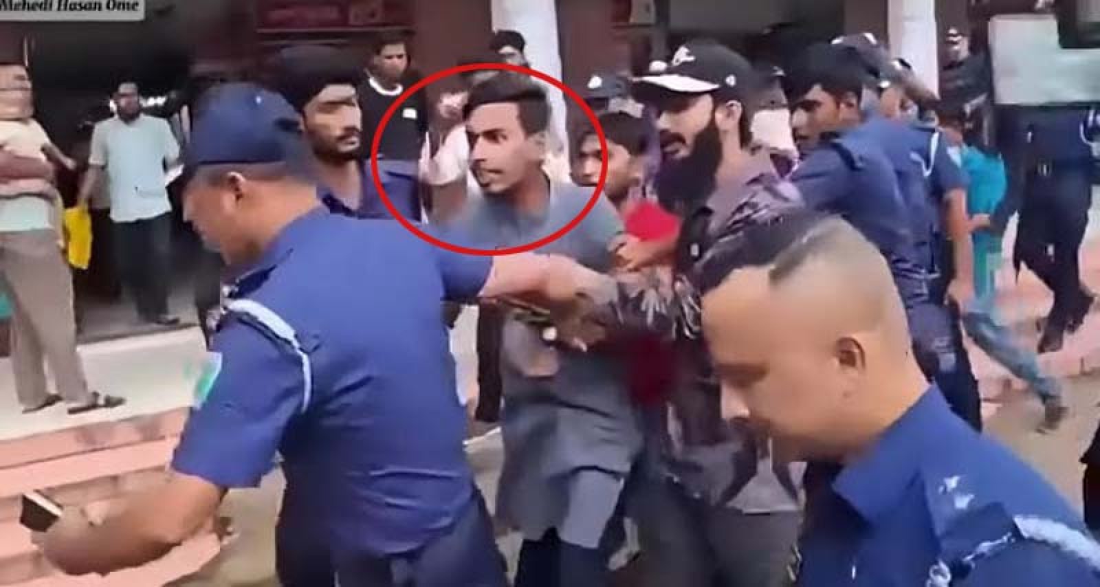 বিশৃঙ্খলার আশঙ্কায় বিক্ষোভের প্রস্তুতিকালে মাহদীসহ আটক ৩