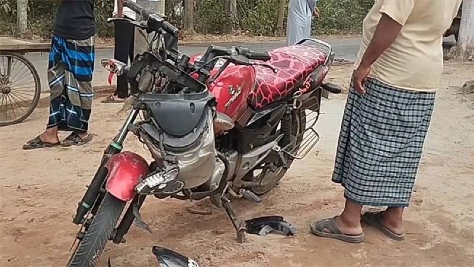 ট্রাক-মোটরসাইকেল সংঘর্ষে নিহত ২