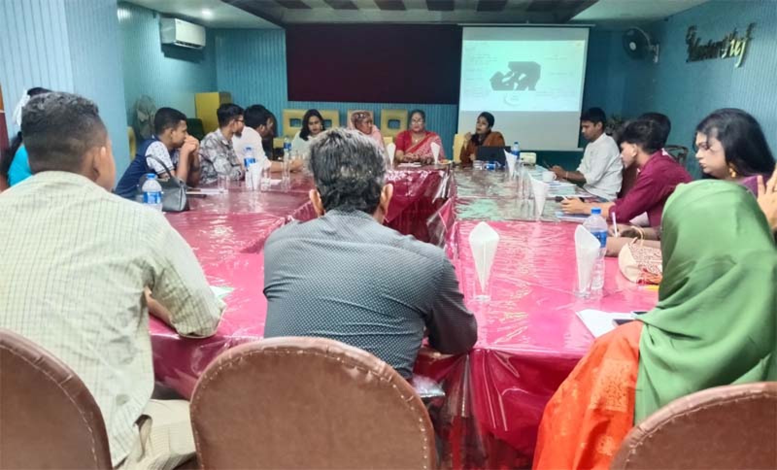 রাজশাহীতে হিজড়া জনগোষ্ঠীর আইন ও অধিকার নিয়ে কর্মশালা
