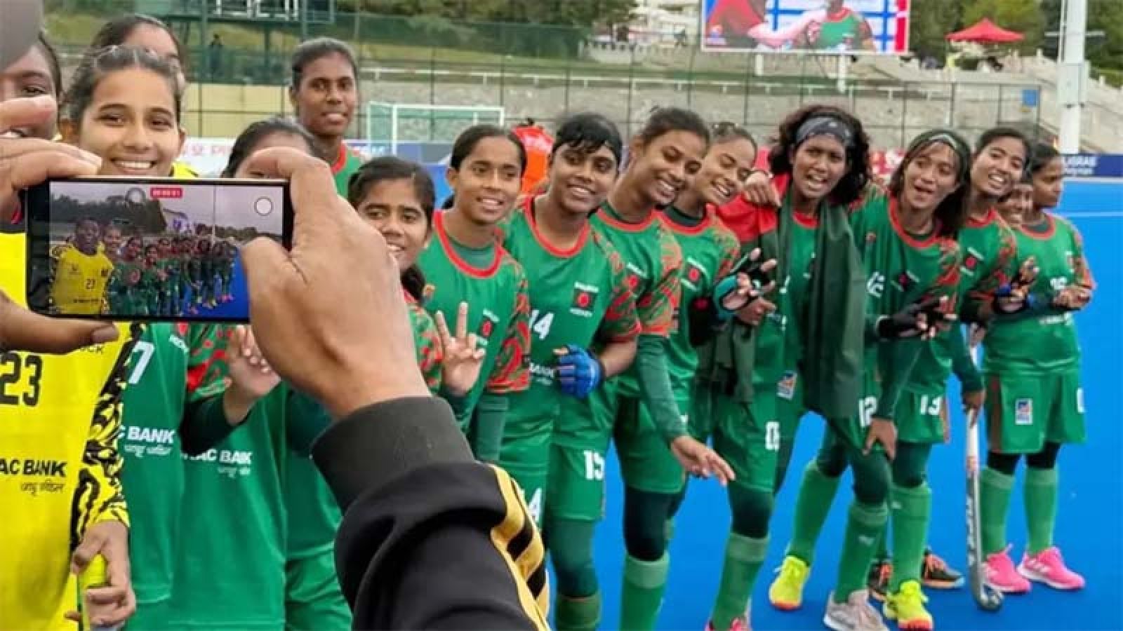 হকিতে বড় হার, জ্বরে নামতে পারেননি সাইক্লিস্ট