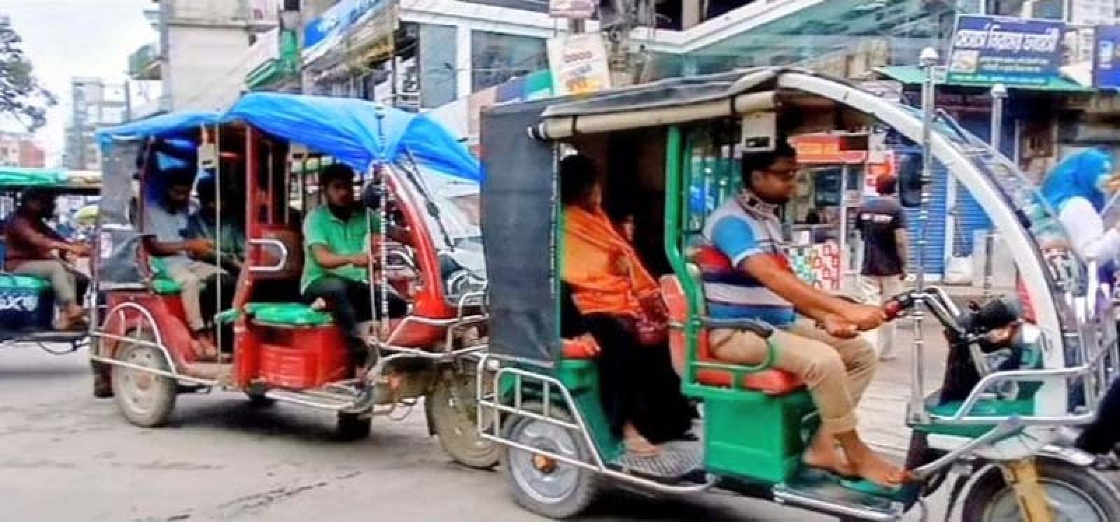 রাজশাহীতে বেপরোয়া অজ্ঞান পার্টি ও অটোরিকশা ছিনতাই চক্র: তিন বছরে চুরির সংখ্যা চারশ ছুঁইছুঁই
