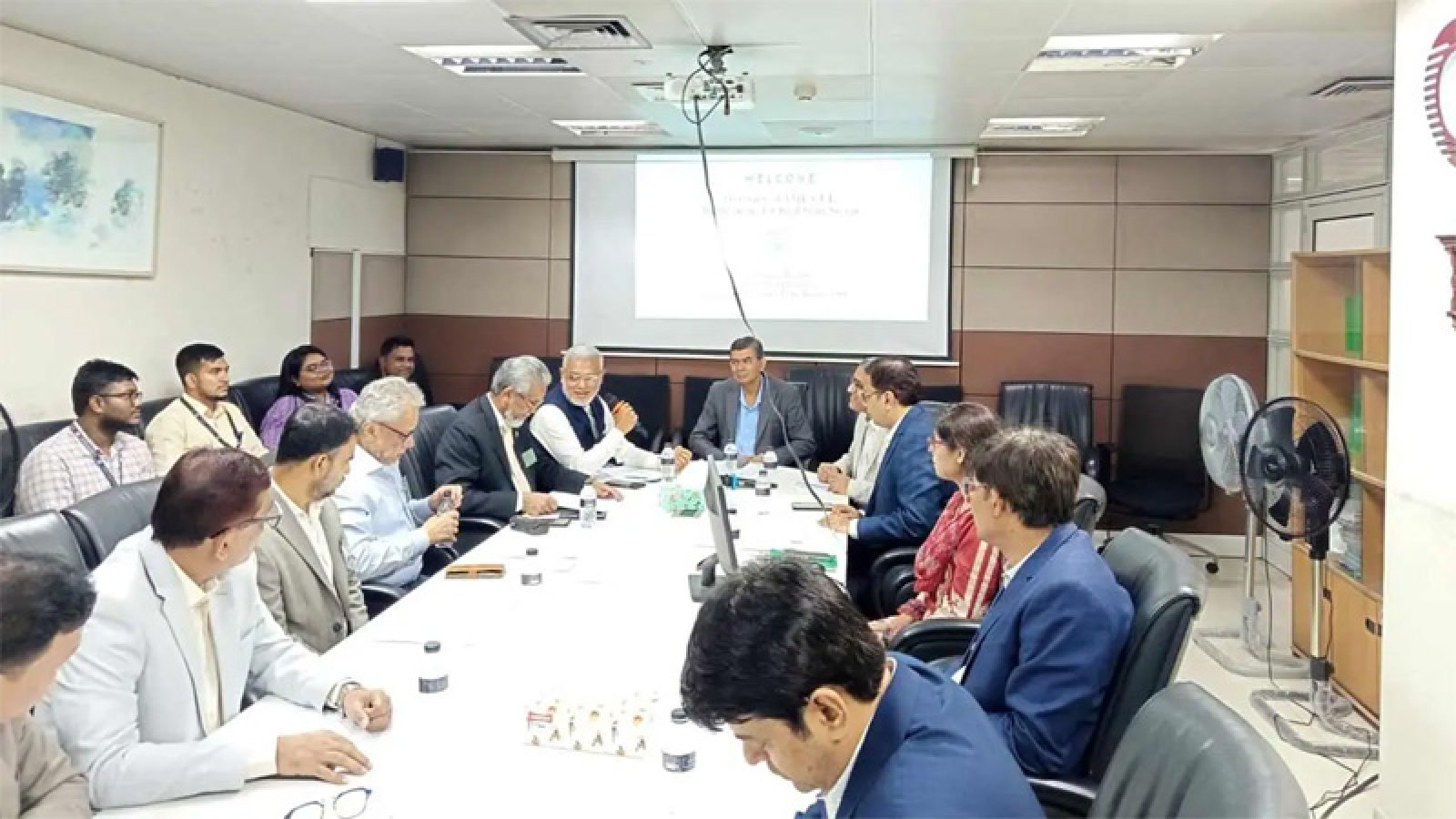 আবাসন খাতে নিবন্ধন ব্যয় কমিয়ে অপ্রদর্শিত আয়ের উৎস বন্ধের দাবি