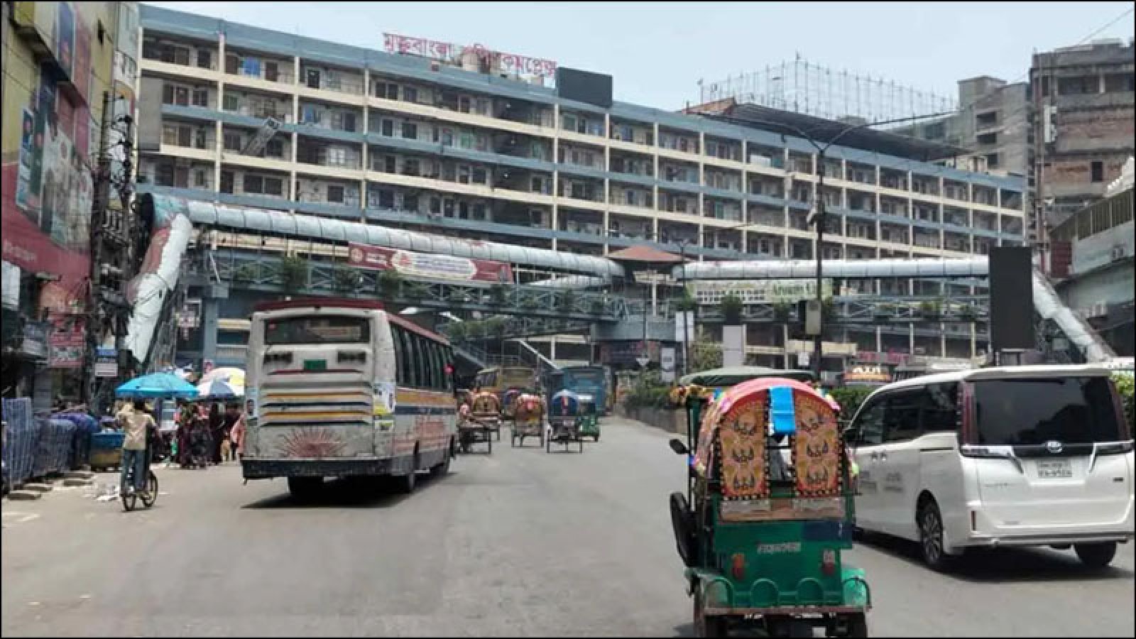 ফাঁকা রাজধানীতে বাড়ছে যানবাহনের চলাচল