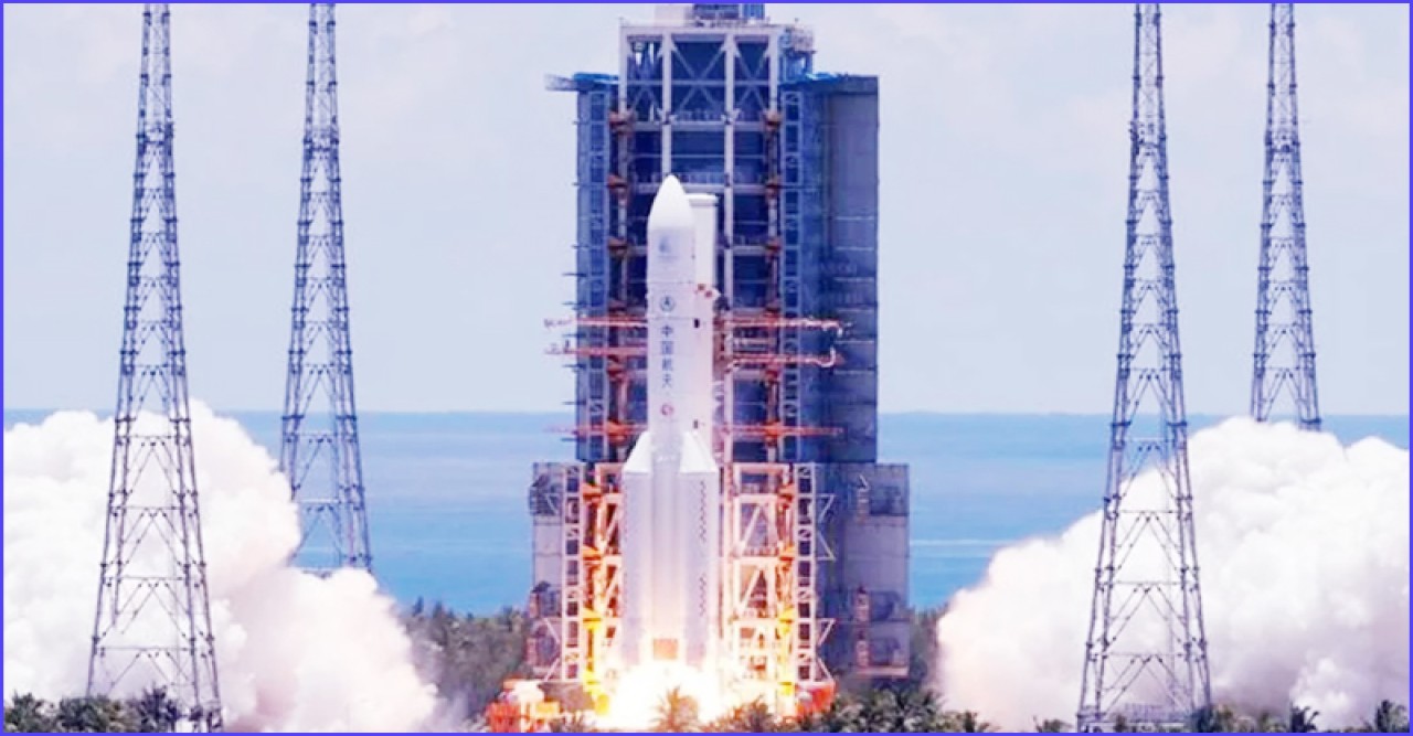চাঁদের উদ্দেশে যাত্রা করল পাকিস্তানের স্যাটেলাইট
