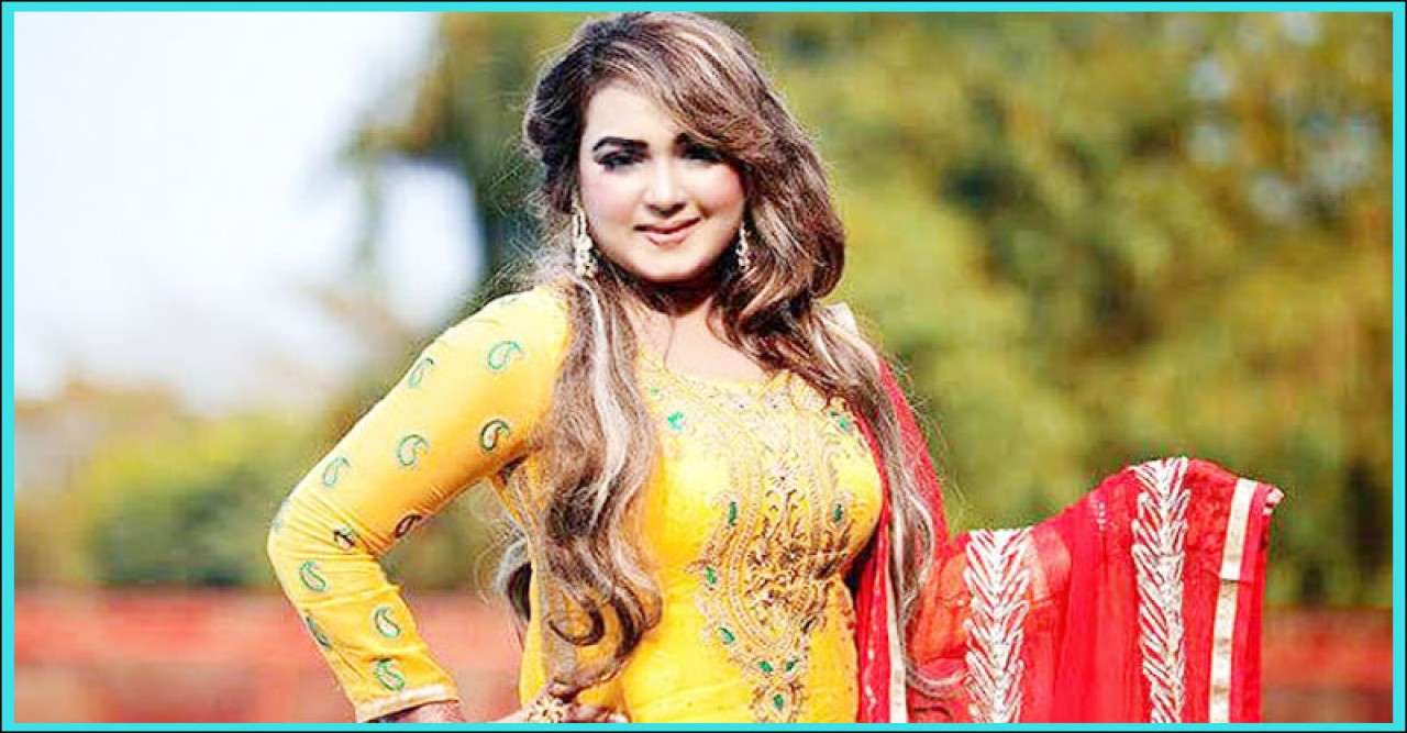 নির্বাচনের মাঠে নায়িকা পলি
