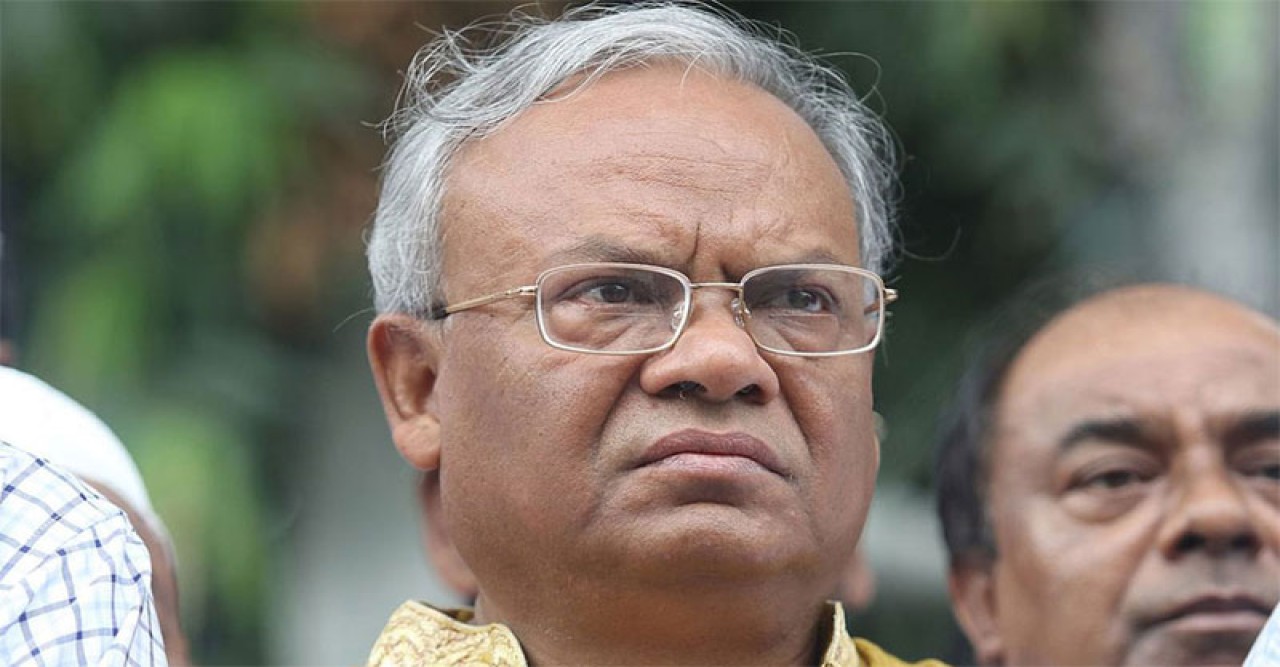 খালেদা জিয়ার মানবিক অধিকারও কেড়ে নিয়েছে সরকার : রিজভী