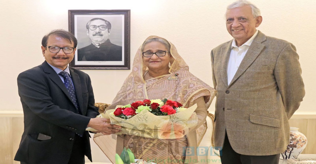 প্রধানমন্ত্রীকে নবনিযুক্ত ২ উপদেষ্টার শুভেচ্ছা