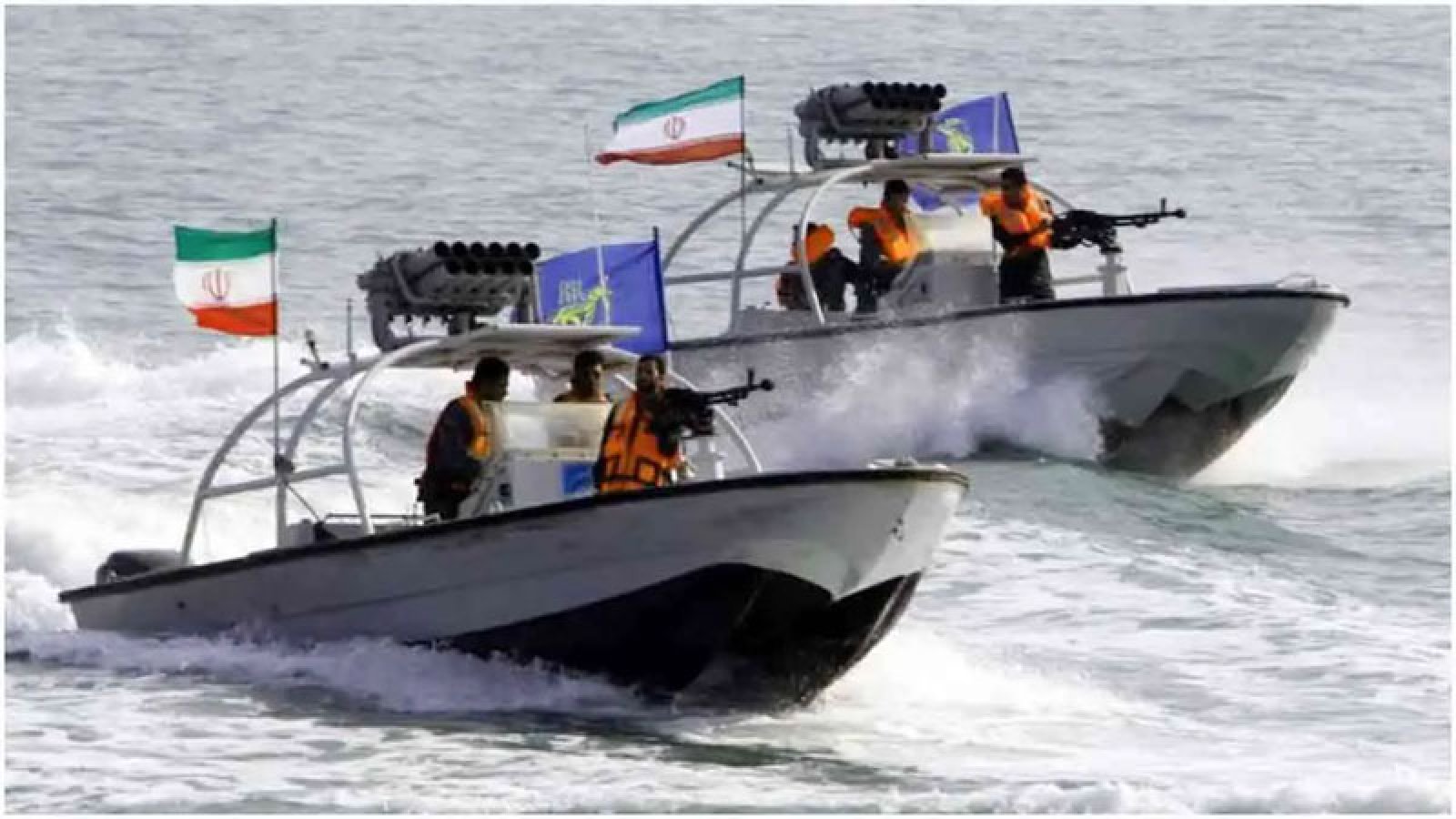 হরমুজে তিনটি জাহাজে হামলা, দুটি জব্দ করার দাবি আইআরজিসির