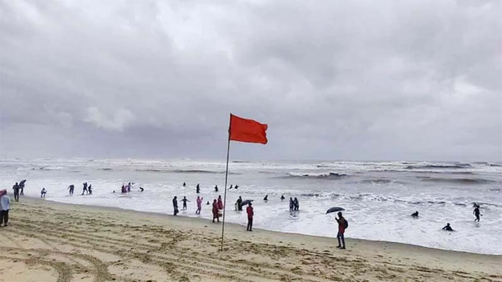 উত্তরপশ্চিম বঙ্গোপসাগরে গভীর নিম্নচাপ॥ সমুদ্র বন্দরে সতর্ক সংকেত