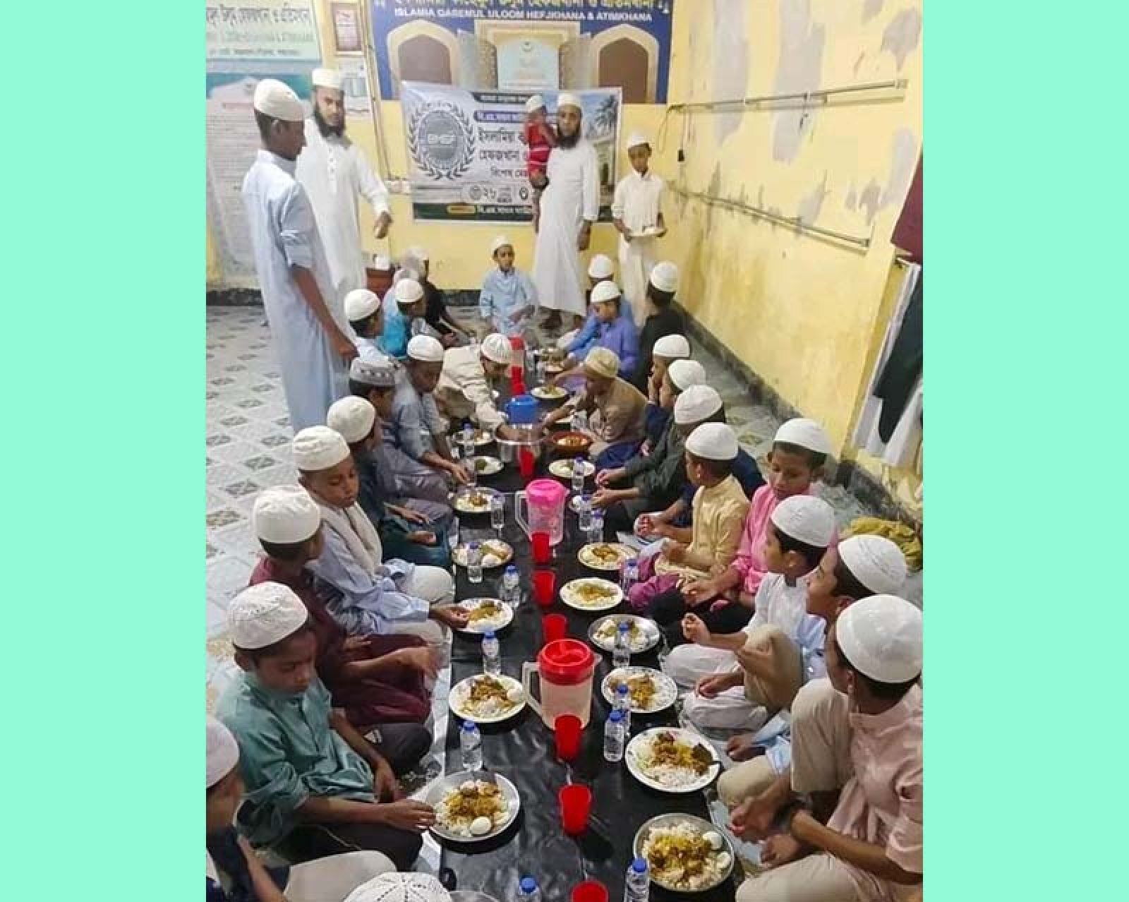 কক্সবাজারে এতিমখানা ও হেফজখানায় বিএমএসএফ এর বিশেষ মেহমানদারী