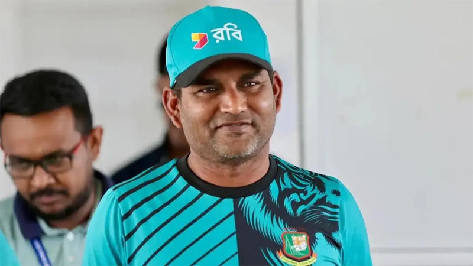 কাল যদি বলে চলে যাও, চলে যাব: সালাউদ্দিন