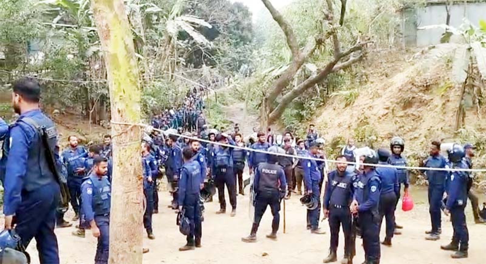 জঙ্গল সলিমপুরে যৌথ বাহিনীর অভিযান শুরু