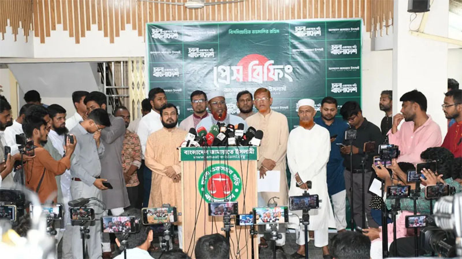 উচ্চাভিলাষী, অবাস্তবায়নযোগ্য লুটপাটের বাজেট : জামায়াত