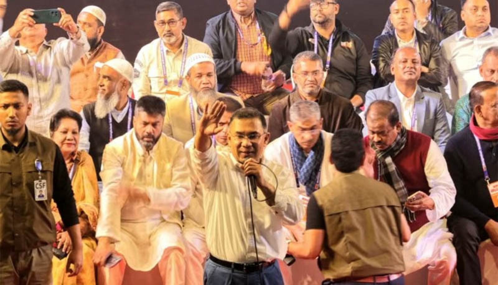 প্রতিপক্ষ নিয়ে কথা বললে জনগণের কোনো লাভ হবে না