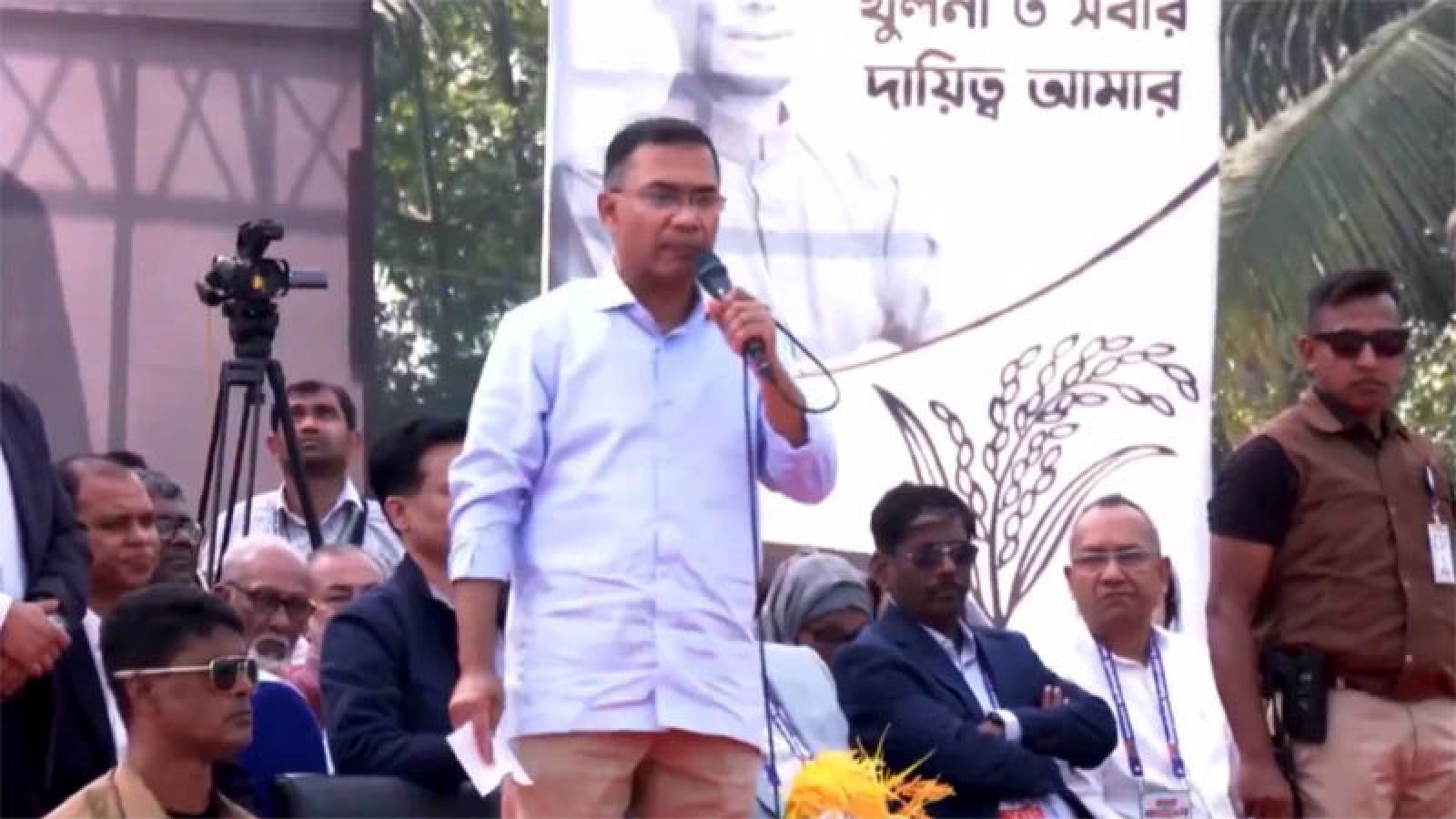 নারীদের পিছিয়ে রেখে দেশ এগিয়ে নেওয়া সম্ভব নয়