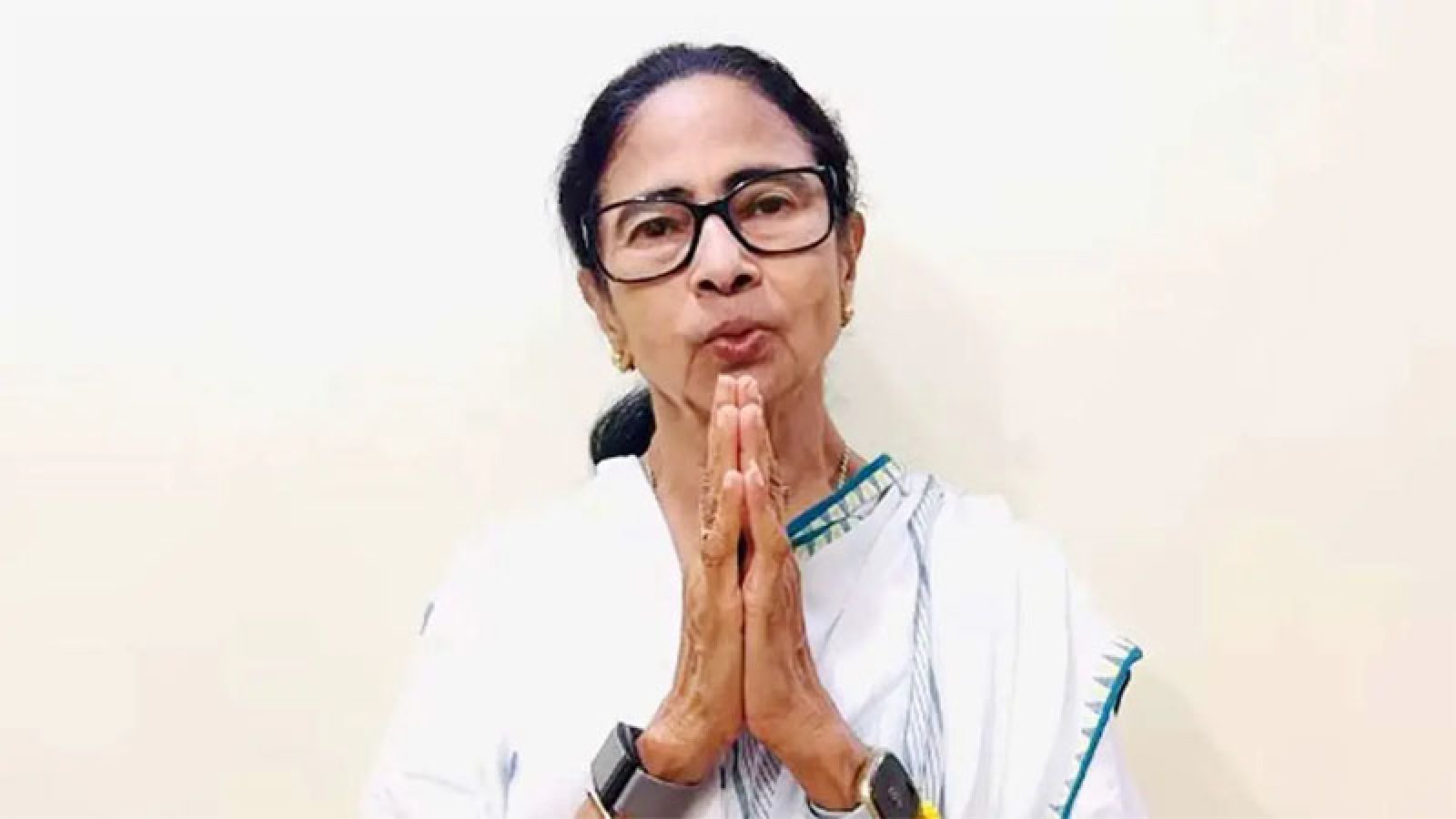২২৬ পেরিয়ে যাব, বিজেপি টাকা দিয়ে বুথফেরত সমীক্ষা দেখিয়েছে : মমতা