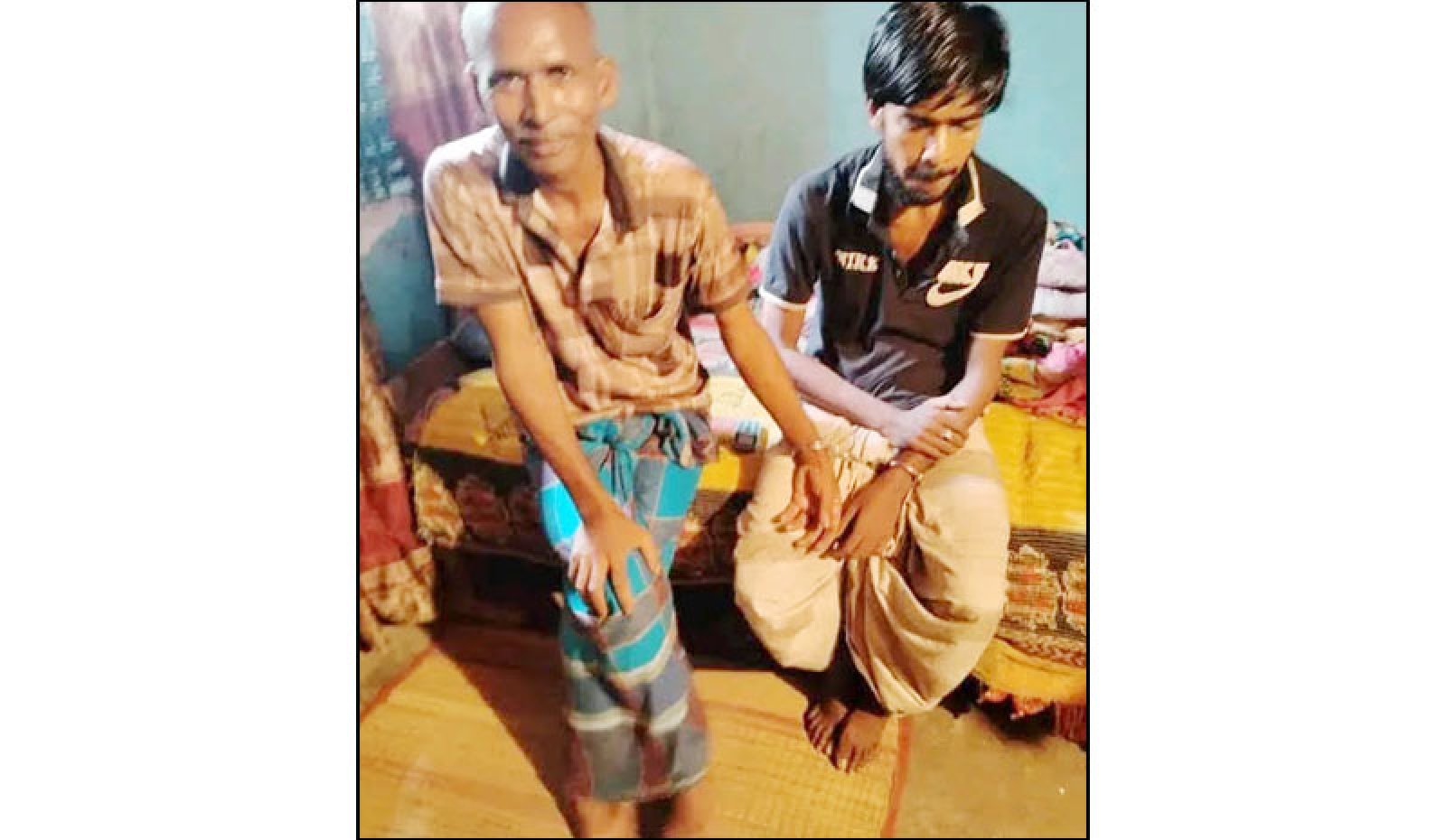 নিয়ামতপুরে ৩০ পিস ট্যাপেন্টাডল ট্যাবলেটসহ ২ মাদক কারবারি গ্রেপ্তার