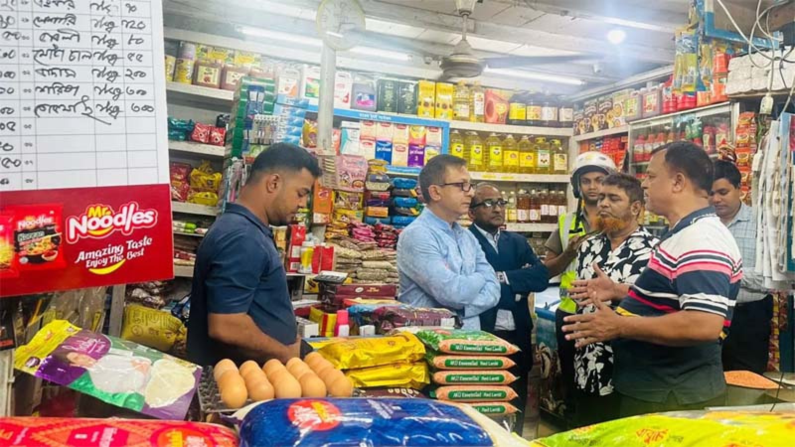 ডিলার তেলের সাথে অন্য পণ্য কিনতে বাধ্য করছেন