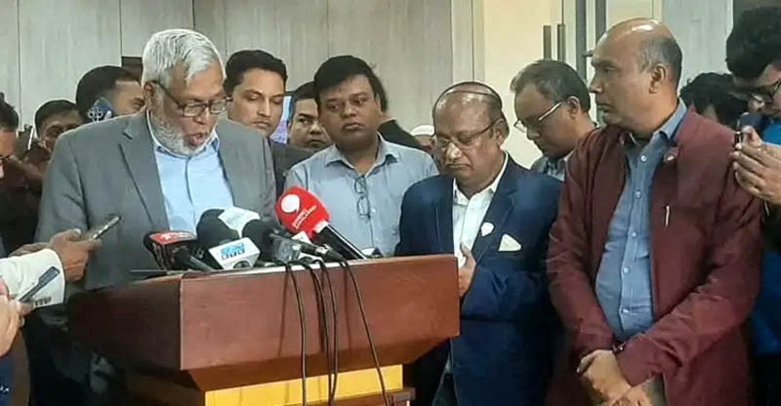 নতুন পে-স্কেল অন্তর্বর্তী সরকার বাস্তবায়ন করবে না