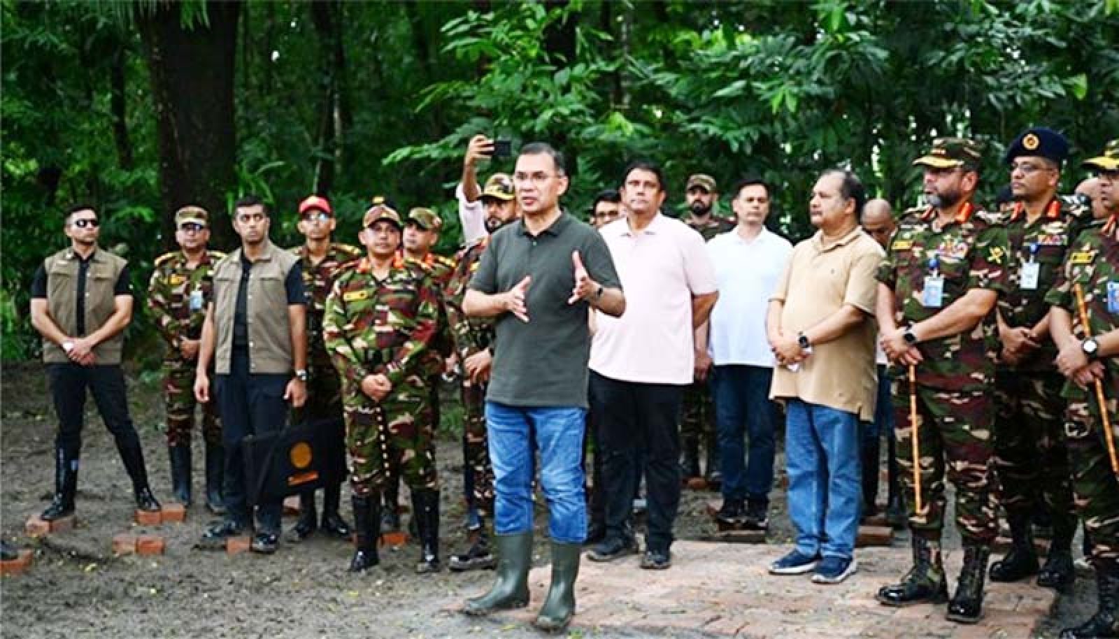 সেনাবাহিনীর প্রতি জনগণের আস্থা গভীর: প্রধানমন্ত্রী