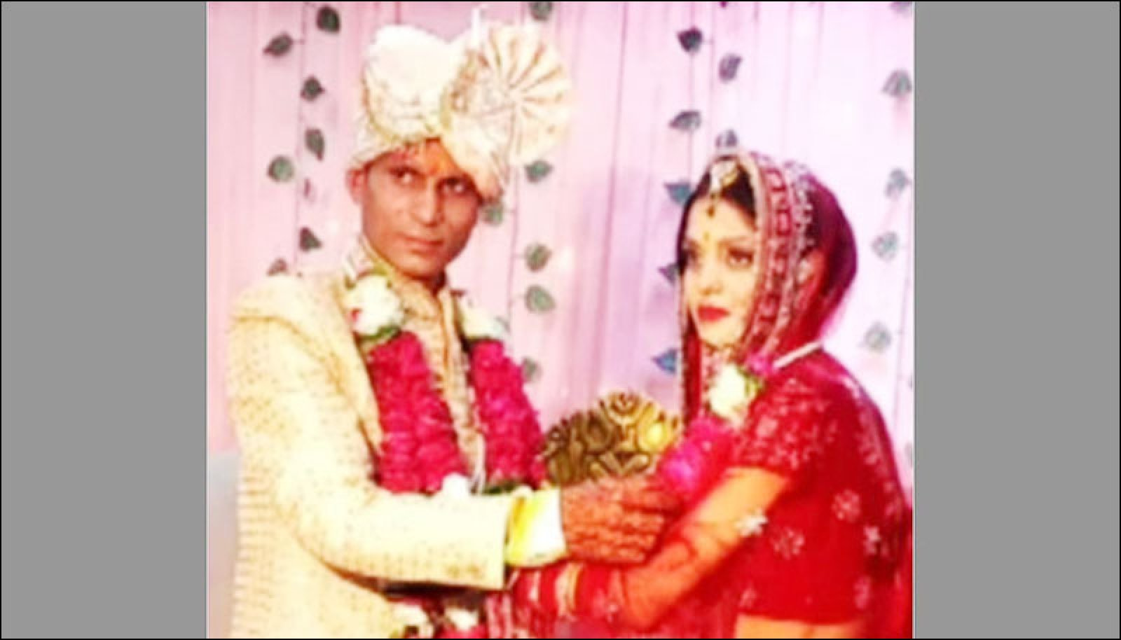 ভাই সেজে নিজের স্ত্রীর বিয়ে দিলেন স্বামী!