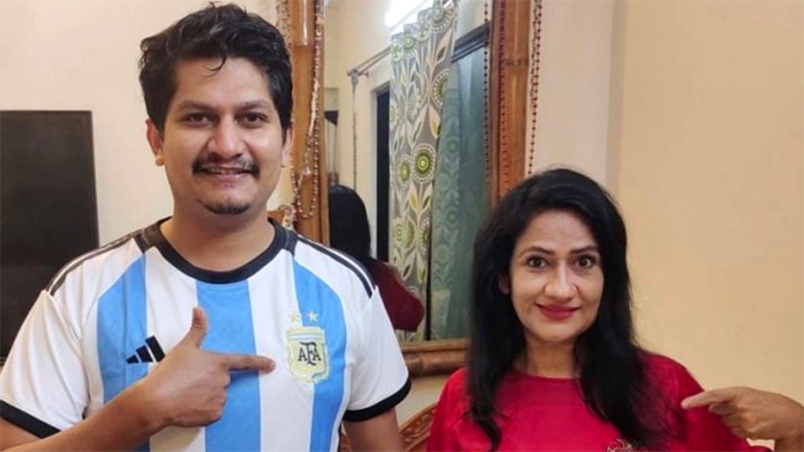 অভিনেত্রী মনিরা মিঠুর ছেলেকে ব্যাপক মারধর, কী হয়েছিল?