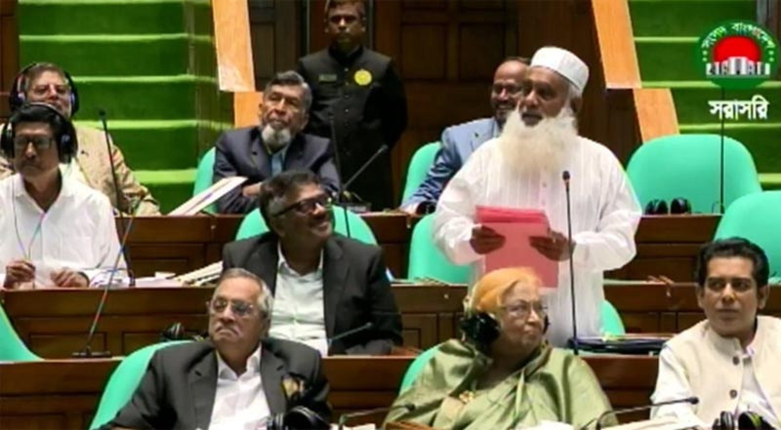 নারী এমপিদের পোশাক নিয়ে মনিরুল হকের ‘আপত্তিকর’ বক্তব্য, ‘এক্সপাঞ্জ’ করলেন : স্পিকার