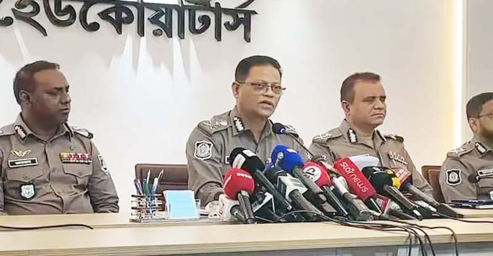 ওসমান হাদি হত্যার আসামিদের দেশে  আনতে কাজ চলছে