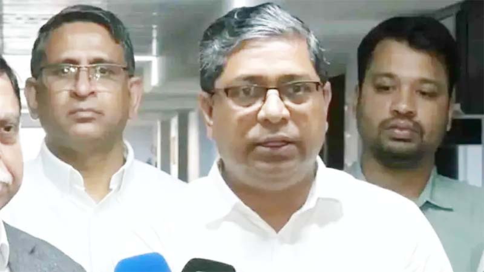 ইউপি ভোটের তারিখ ঘোষণার বিষয়ে সরকার কিছু জানে না : মীর শাহে আলম