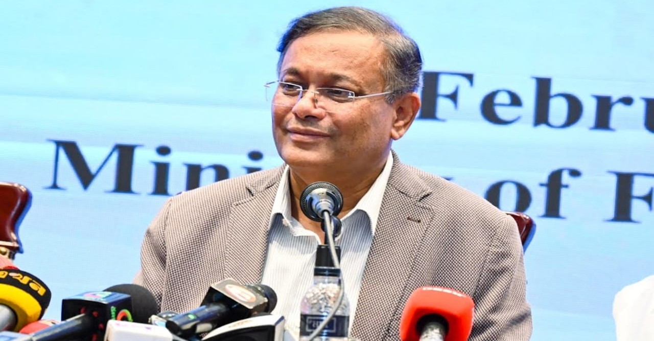 বাংলাদেশে নিরাপত্তা ঝুঁকি তৈরি হয়েছে