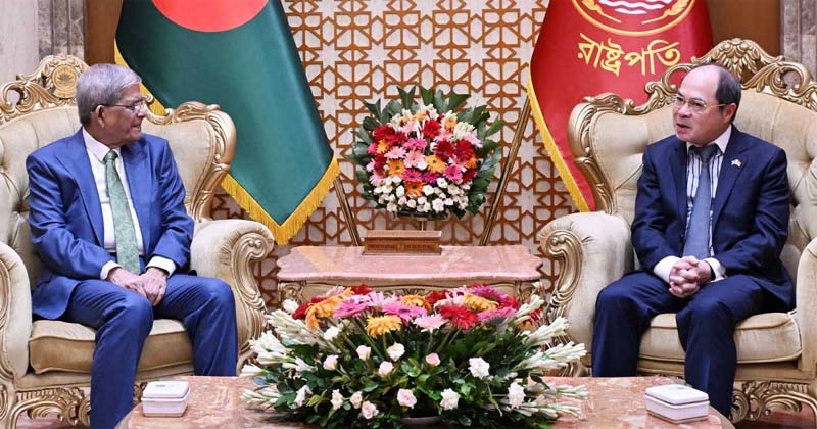 বাংলাদেশিদের জন্য ভিয়েতনামের ভিসা সহজ করার আহ্বান রাষ্ট্রপতির