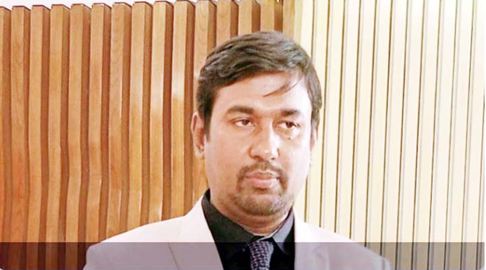 রামেবির ভিসি’র পিএস’র স্ত্রীসহ পরিবারের ১৫ জনের চাকরি রামেবিতে