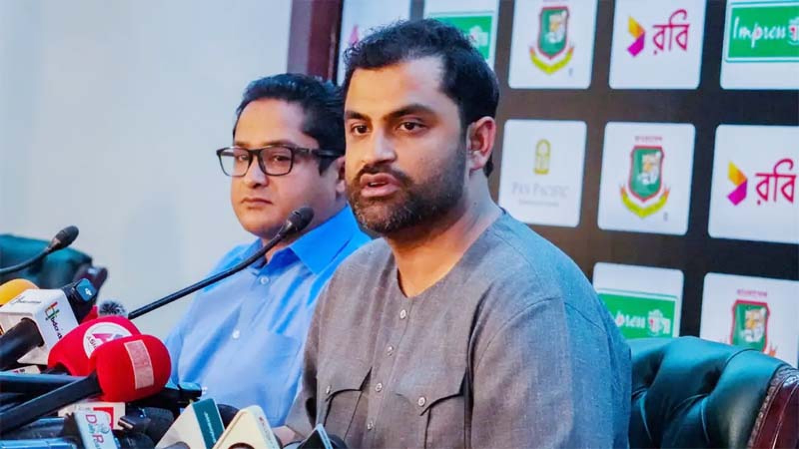 নারী ক্রিকেটারদের সঙ্গে বৈঠকে বসছেন তামিম